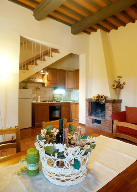 Agriturismo Buon Riposo - Country Resort In The Heart Of Tuscany San Giovanni a Corazzano Номер фото